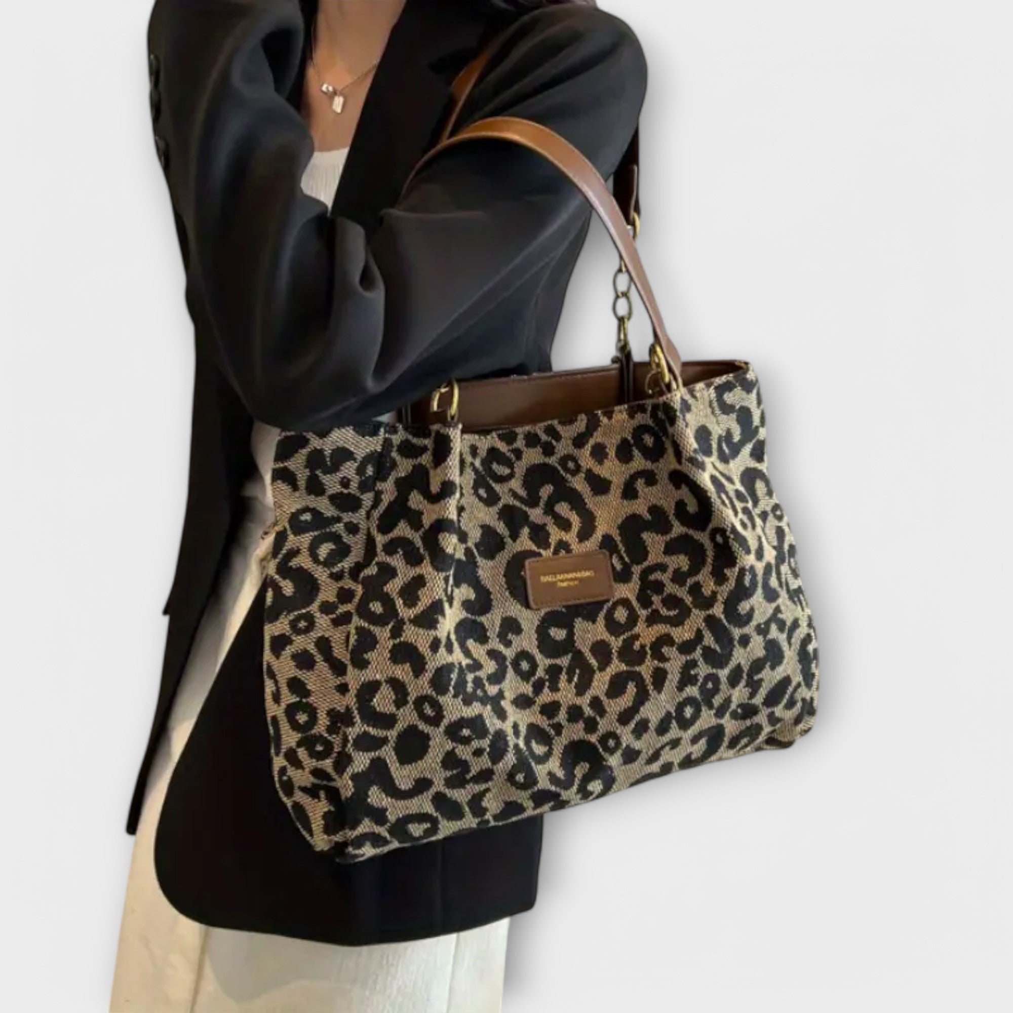 Sylvie - Leopard Canvas Tote