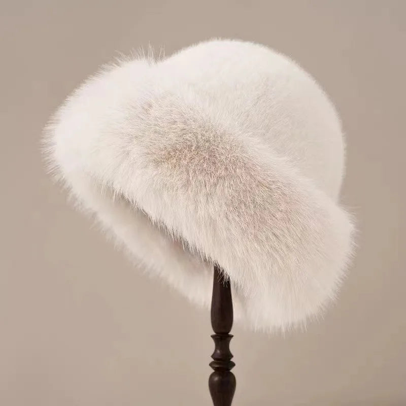 Eryll – Elegant Faux Fur Hat