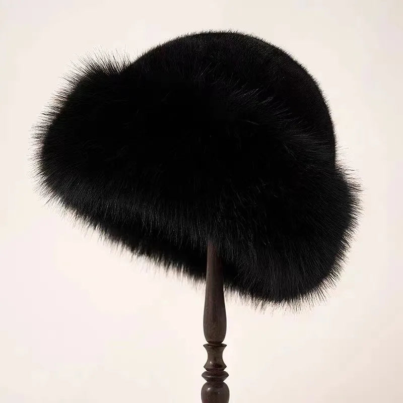 Eryll – Elegant Faux Fur Hat